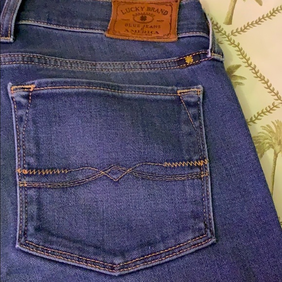 Lucky brand jeans Charlie straight size 4/27 - Picture 6 of 7